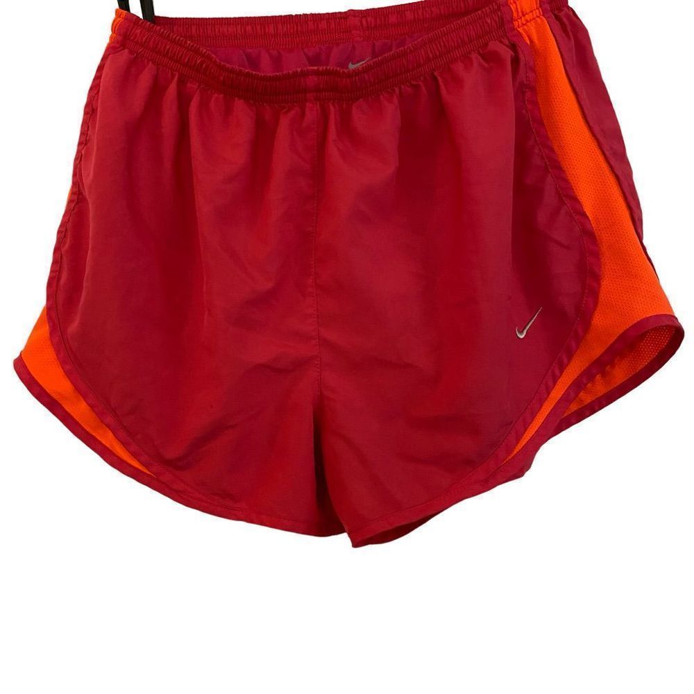 Nike Tempo Shorts L